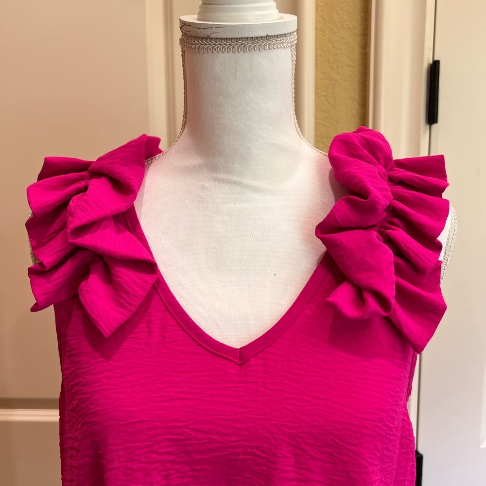 Entro Ruffle Shoulder Blouse - Picture 2 of 6